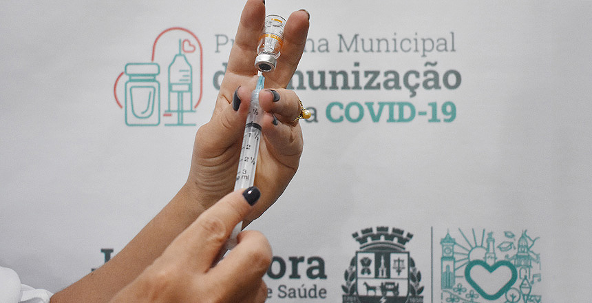 Confira a vacinação contra Covid-19 nesta quinta-feira, 19