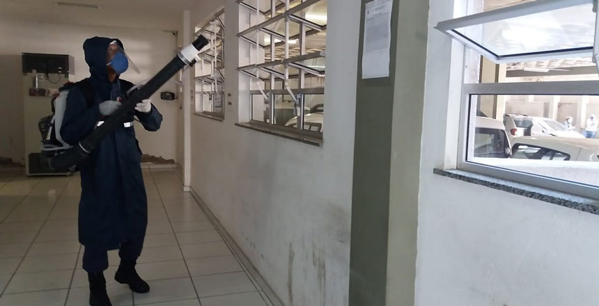 Guarda Municipal faz descontaminação no prédio da Vigilância em Saúde