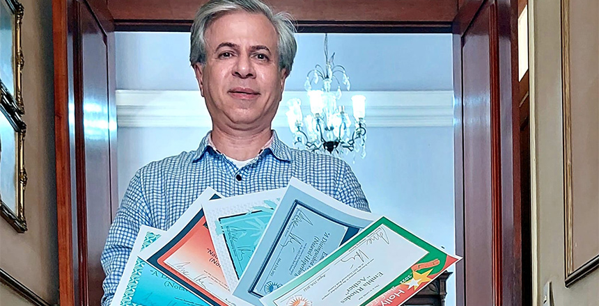 Portal de Notícias PJF | Escritor de Juiz de Fora é premiado em seis festivais internacionais de literatura | FUNALFA - 3/10/2022