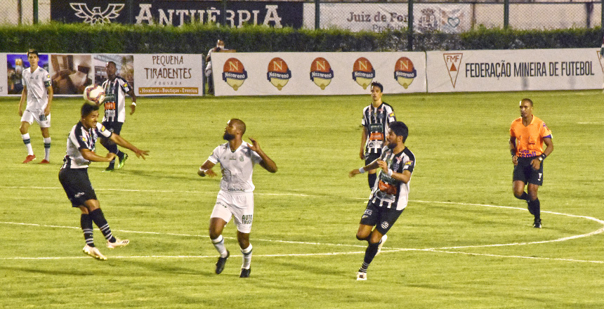Primeiro jogo do ano no Estádio Municipal marca estreia de Loco Abreu pelo Athletic