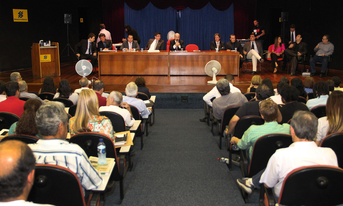 Portal de Notcias PJF | Comisso da Assembleia Legislativa discute situao da sade em Juiz de Fora e na regio | SS - 16/4/2015