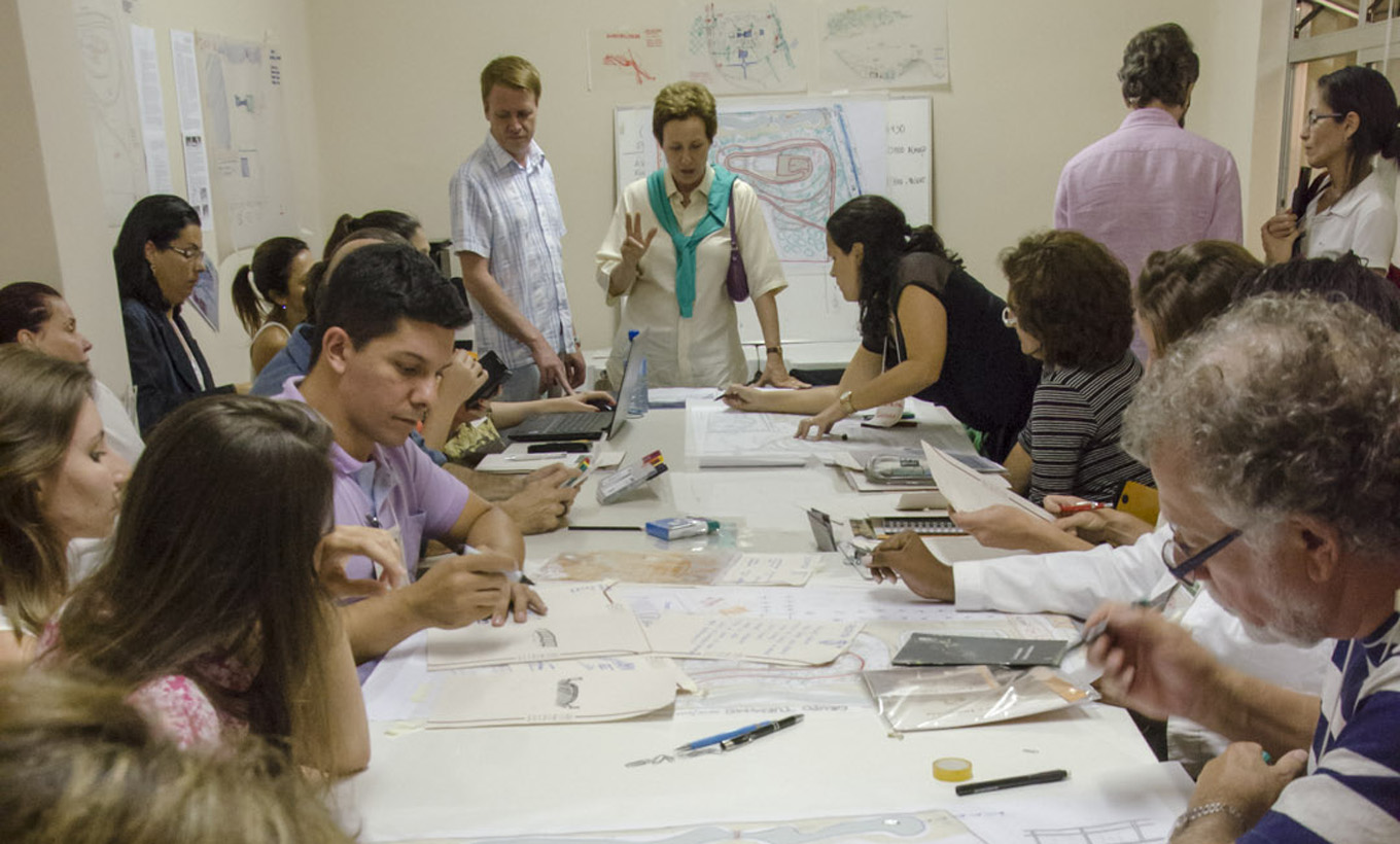 Portal de Notícias PJF | Museu promove workshop “Restauro de Jardins Históricos” | MUSEU MARIANO PROCÓPIO - 24/4/2015
