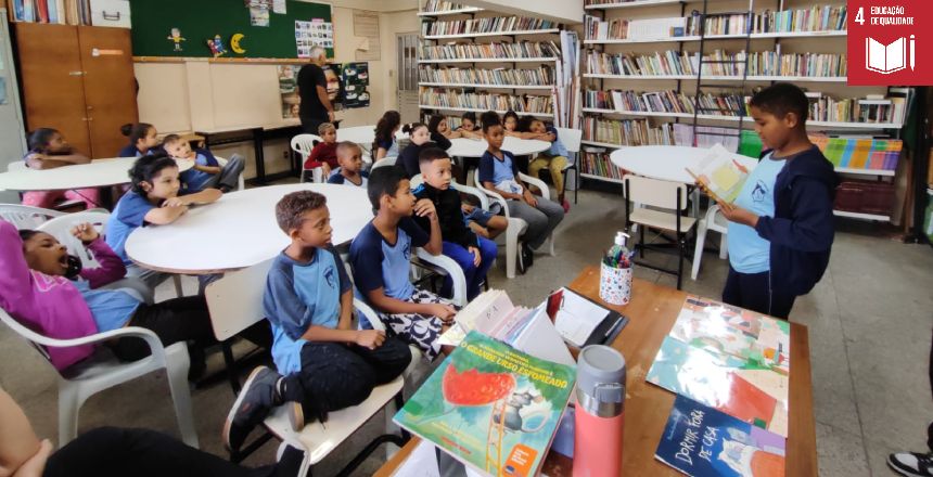 Portal de Notícias PJF | Dia Nacional do Livro Infantil é comemorado com leitura e arte na E. M. Manuel Bandeira | SE - 18/4/2024