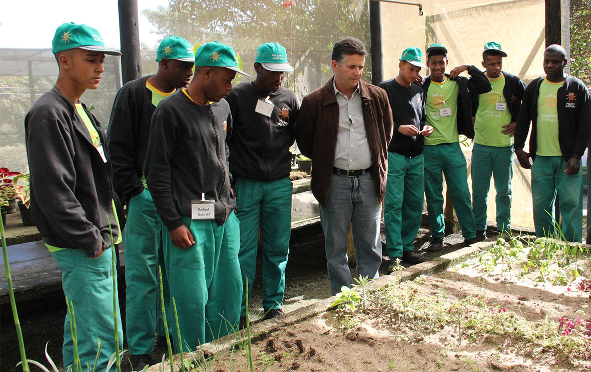 Portal de Notcias PJF | Vice-prefeito visita Casa do Pequeno Jardineiro | VICE-PREFEITO - 23/7/2014