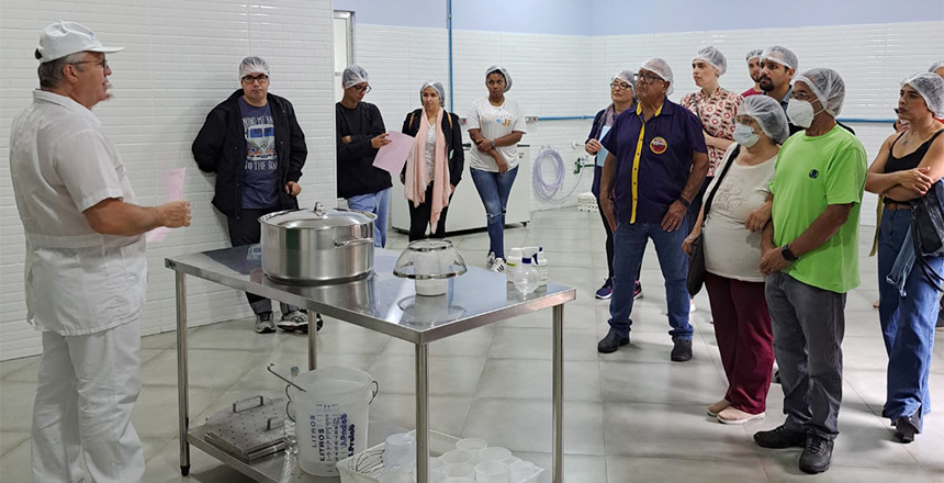 Portal de Notícias PJF | Visita guiada comemora o Dia Mundial do Queijo | SETUR - 20/1/2023