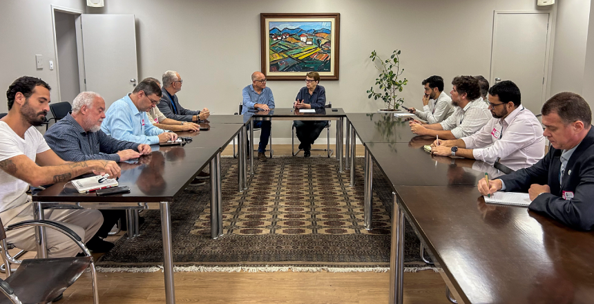 Portal de Notícias PJF | Prefeitura institui grupos de trabalho para acelerar reconstrução da cidade e ampliar debate sobre moradias e resiliência urbana | PREFEITA - 21/3/2026