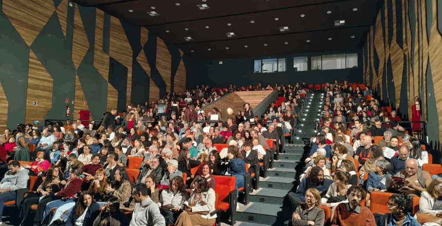 Portal de Notícias PJF | Teatro Paschoal Carlos Magno lança edital de ocupação para o segundo semestre | FUNALFA - 13/5/2026