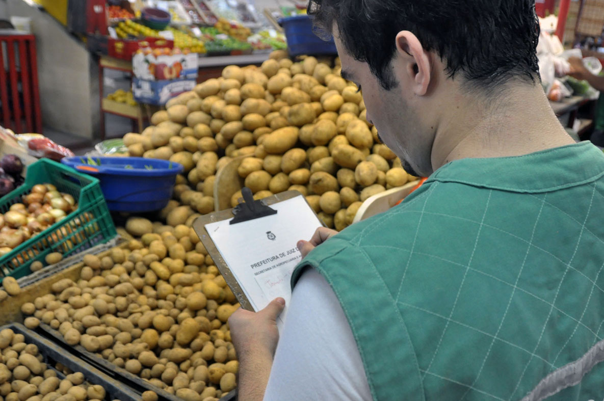 Portal de Notcias PJF | Guia do Consumidor  Pesquisa da SAA indica variao nos preos de produtos nos supermercados | SAA - 23/1/2015