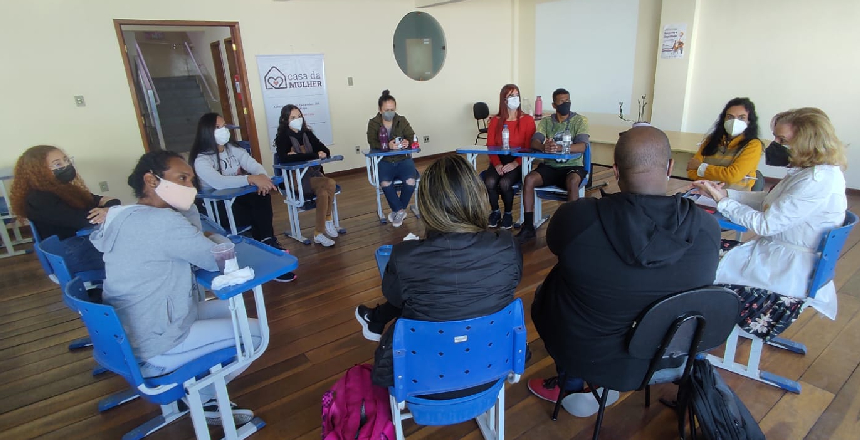 Portal de Notícias PJF | Casa da Mulher realiza roda de conversa com mulheres trans e travestis | SEDH - 23/8/2022