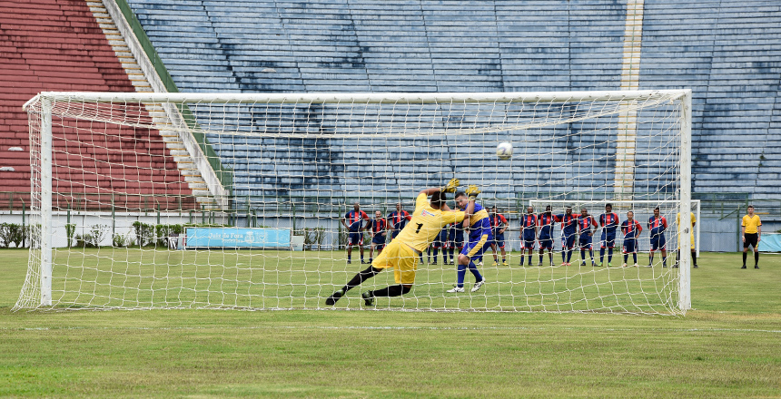 Portal de Notícias PJF | Câmara Municipal vence Demlurb nos pênaltis e fica com o título do campeonato interno de futebol da PJF | SRH - 24/10/2022