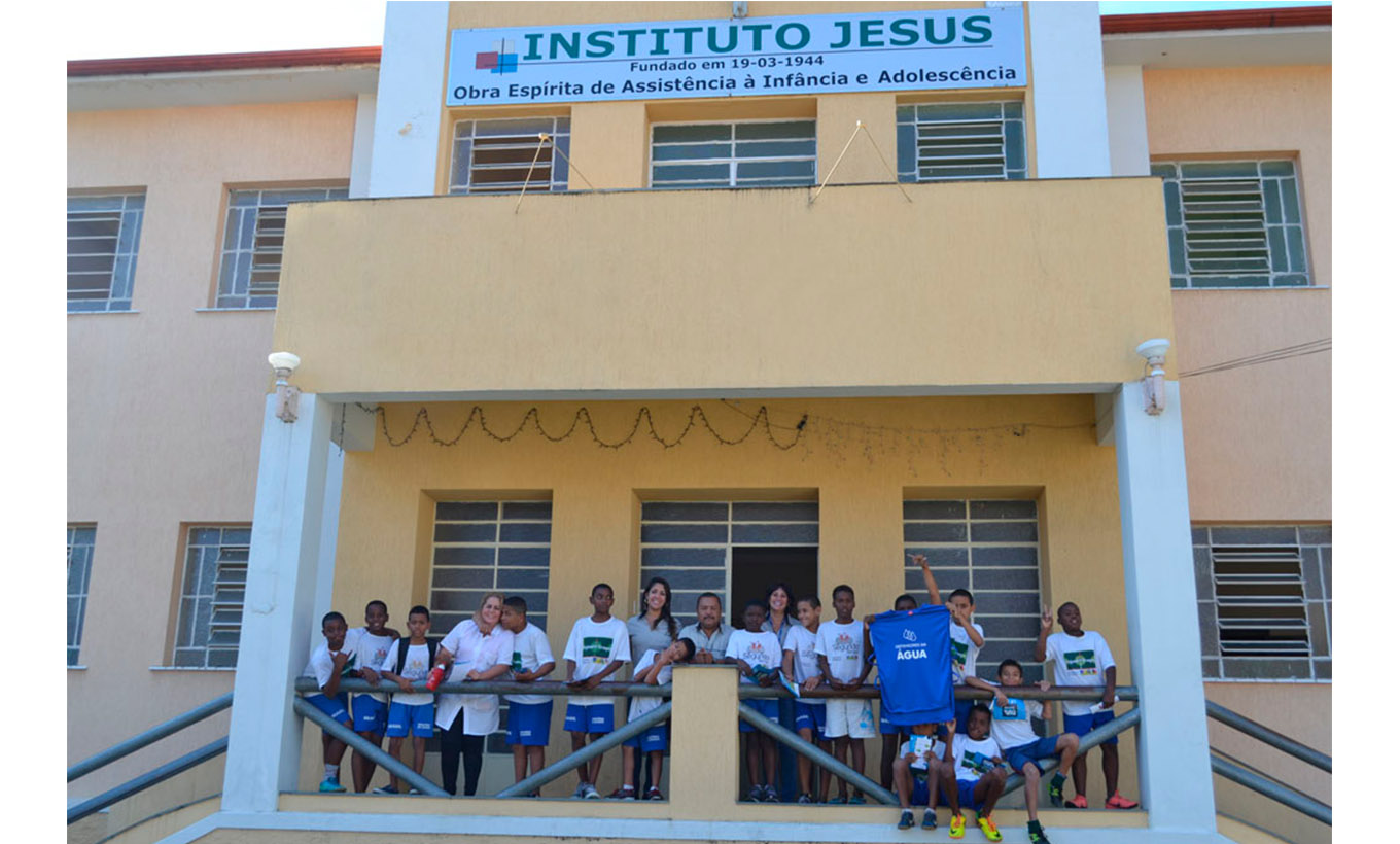 Portal de Notcias PJF | Uso racional da gua - Instituto Jesus recebe projeto de conscientizao ambiental da Cesama | CESAMA - 26/5/2015