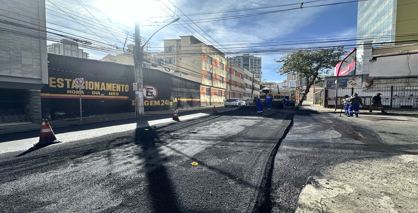 Portal de Notícias PJF | Empav conclui recapeamento da Rua Dr. Romualdo e inicia obras em duas novas vias nesta segunda-feira, 22 | EMPAV - 22/6/2026