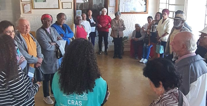 Portal de Notícias PJF | Grupos de idosos participam de visita guiada ao Espaço Histórico do Instituto Jesus | SAS - 18/6/2026