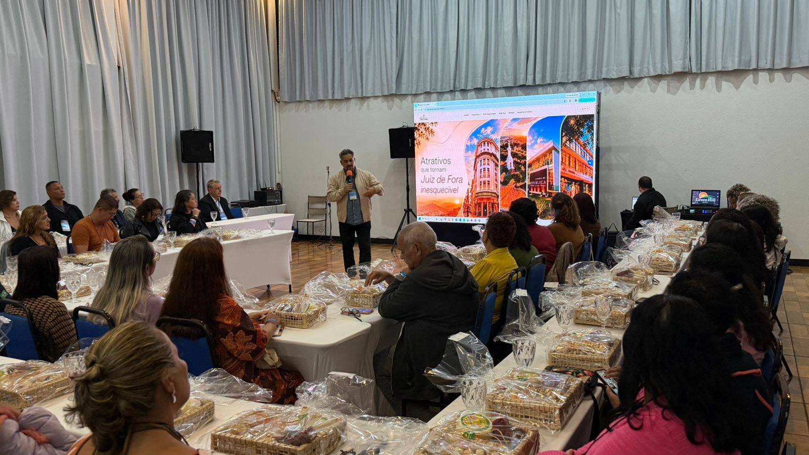 Portal de Notícias PJF | Juiz de Fora recebe delegação de guias e agentes de turismo do estado do Rio de Janeiro | SETUR - 8/7/2026