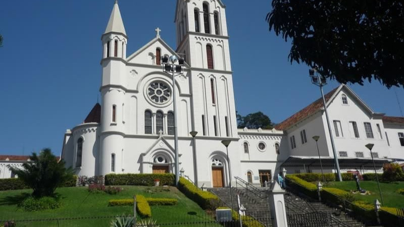 Portal de Notícias PJF | Museu Mariano Procópio promove nova edição do passeio histórico “Caminhos de Mariano” com roteiro pela Igreja da Glória | MUSEU MARIANO PROCÓPIO - 27/10/2026