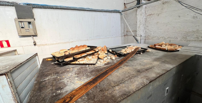 Portal de Notícias PJF | Vigilância Sanitária interdita fabricação de pães no Jardim de Alá após identificar irregularidades sanitárias | SS - 14/7/2026