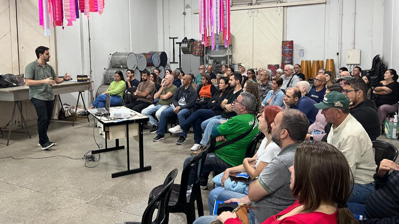 Portal de Notícias PJF | PJF dialoga com moradores do Mariano Procópio sobre as obras de drenagem que iniciarão na R. Senador Feliciano Pena | PREFEITURA - 7/8/2026