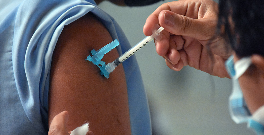 Confira o calendário de vacinação contra Covid-19 desta terça-feira, 28