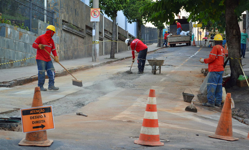 Portal de Not�cias PJF | Cesama inicia substitui��o de 180 metros de redes de esgoto no Bairro Granbery | CESAMA - 2/7/2019