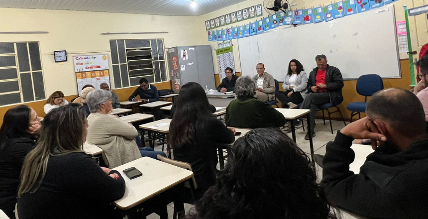 Portal de Not�cias PJF | Caet� recebe ilumina��o de Led, nova ponte e manuten��o nas estradas | PREFEITURA - 2/9/2022