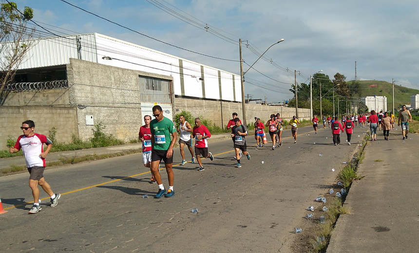 Portal de Not�cias PJF | Eberth Silverio e Amanda Oliveira vencem a 4� Corrida Correndo das Drogas | SEL - 8/4/2019