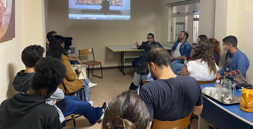 Portal de Not�cias PJF | Volunt�rios do Museu Mariano Proc�pio recebem treinamento | MUSEU MARIANO PROC�PIO - 8/12/2022