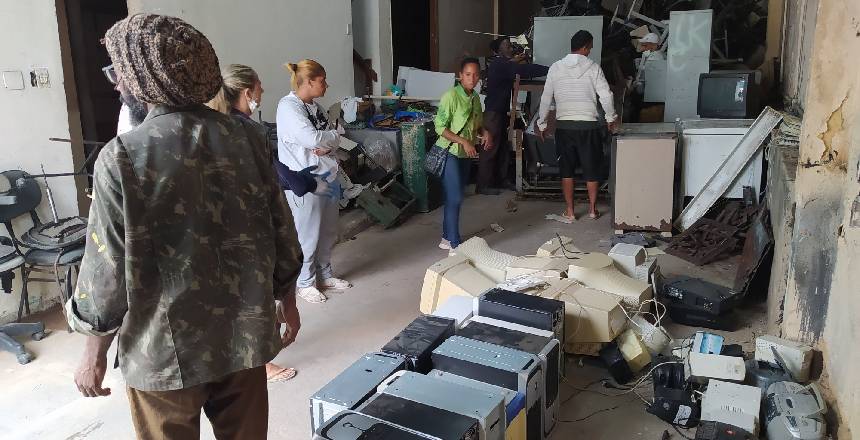 Portal de Not�cias PJF | Associa��es de catadores se unem para recolher itens inserv�veis para a Prefeitura | DEMLURB - 9/6/2022