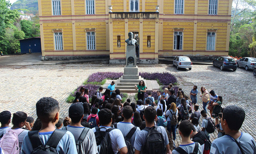 Portal de Notcias PJF | Museu recebe grupos escolares do Estado do Rio com mais de 900 integrantes | MUSEU MARIANO PROCPIO - 10/12/2019