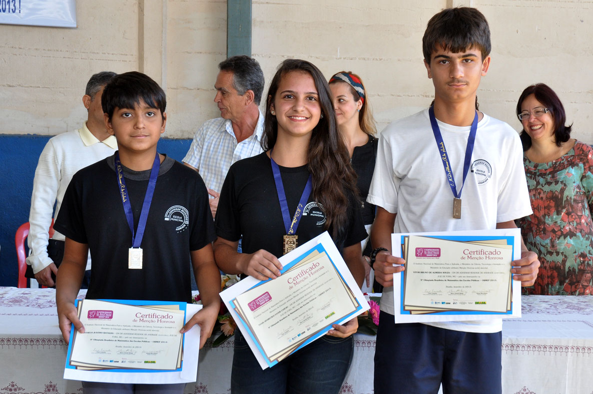 Portal de Not�cias PJF | Escolas Dom Justino Jos� de Sant�Anna e Olinda de Paula Magalh�es comemoram Dia da Consci�ncia Negra | SE - 19/11/2009