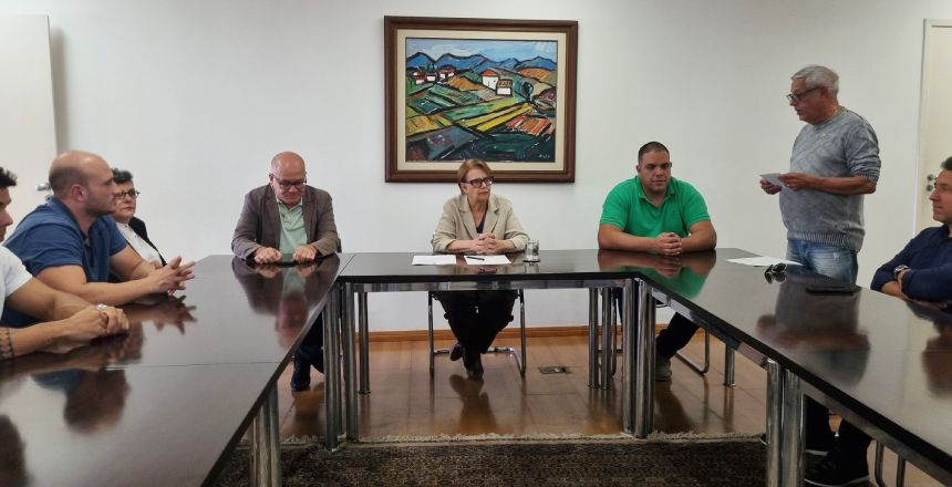 Portal de Not�cias PJF | Prefeita sanciona lei que estabelece regulamento t�cnico das a��es em vigil�ncia sanit�ria | PREFEITA - 17/6/2024