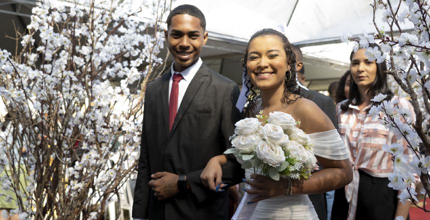 Portal de Not�cias PJF | Bem Casado - 174 casais dizem sim no Parque Municipal | PREFEITA - 17/6/2024