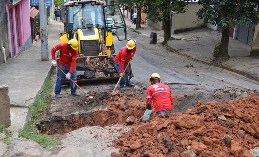Portal de Notcias PJF | Renovao de rede de esgoto no Bairro So Mateus est em fase final de execuo | CESAMA - 18/6/2019