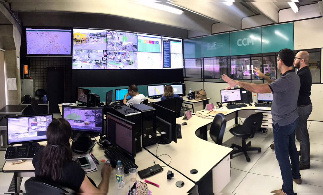 Portal de Not�cias PJF | Primeira incurs�o de equipe do Colab gera expectativas para novos recursos do aplicativo  | SECOM - 18/10/2018