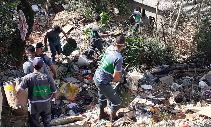 Portal de Notcias PJF | Combate  dengue: PJF retira 12 toneladas de lixo no Dom Bosco | SS - 19/7/2019