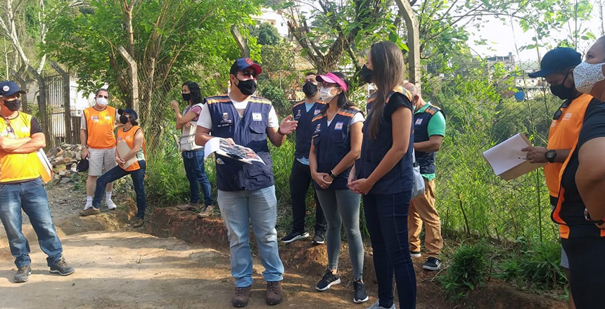 Portal de Not�cias PJF | Defesa Civil realiza simulado para percep��o de risco com volunt�rios do bairro Graminha | DEFESA CIVIL - 20/9/2021