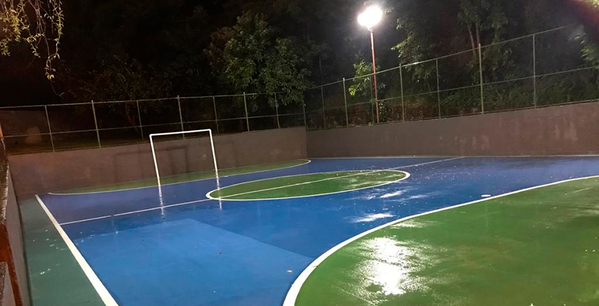 Portal de Not�cias PJF | Prefeitura recupera ilumina��o em quadra de esportes no Jardim do Sol | SO - 20/11/2020