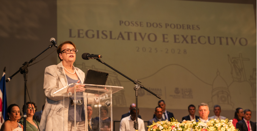 Portal de Not�cias PJF | Margarida Salom�o reafirma seu compromisso na manuten��o da tarifa de �nibus sem reajuste | SMU - 2/1/2025
