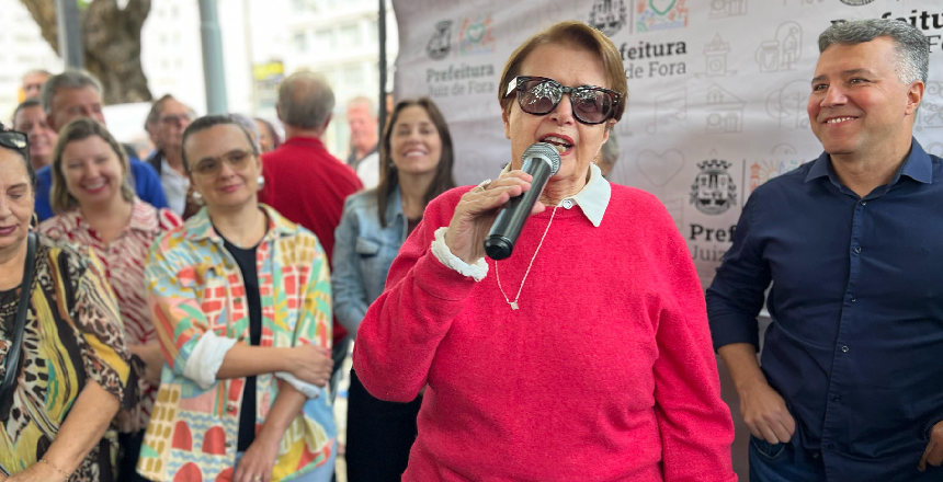 Portal de Not�cias PJF | No Dia do Trabalhador, Margarida Salom�o inaugura Pra�a Deputado Clodesmidt Riani | PREFEITA - 1/5/2025