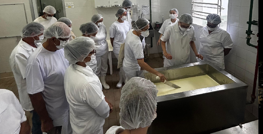 Portal de Not�cias PJF | Quarenta produtores participam do 1� Encontro de Produtores Rurais de Juiz de Fora � Edi��o Pecu�ria Leiteira | SDA - 24/9/2025