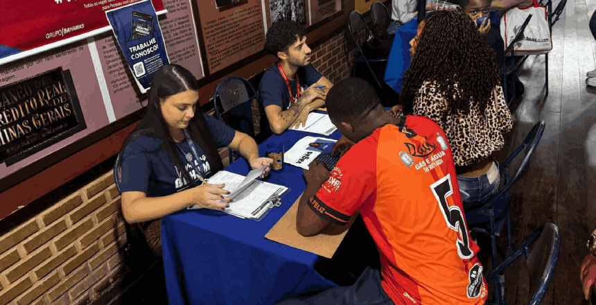 Portal de Not�cias PJF | Primeira edi��o do Espa�o Emprego do ano re�ne mais de 700 participantes | SEDIC - 30/1/2026