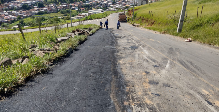 Portal de Not&iacute;cias PJF | Tr�nsito � liberado nos dois sentidos da Avenida Senhor dos Passos, no Parque das �guas - SMU | 5/3/2026