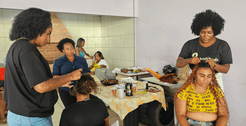 Portal de Not�cias PJF | Encontro promove dia de autocuidado e roda de conversa com mulheres alojadas em hot�is da cidade | MULHERES - 24/4/2026