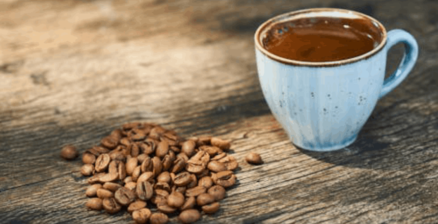 Portal de Not�cias PJF | �Caminhando pela Hist�ria� promove visita guiada em celebra��o ao Dia Mundial do Caf� | SETUR - 27/4/2026