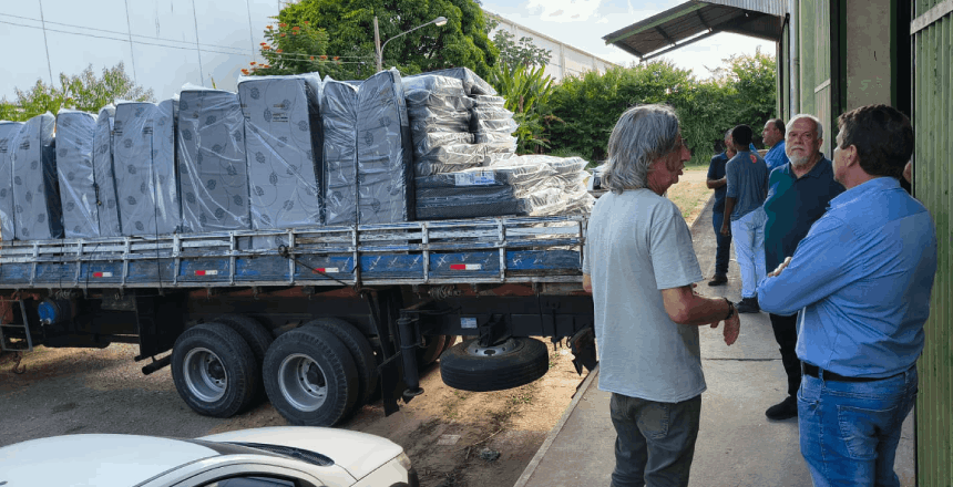 Portal de Not�cias PJF | SEDH e Mesa da Cidadania mant�m distribui��o de doa��es para fam�lias atingidas pelas chuvas | SEDH - 29/4/2026