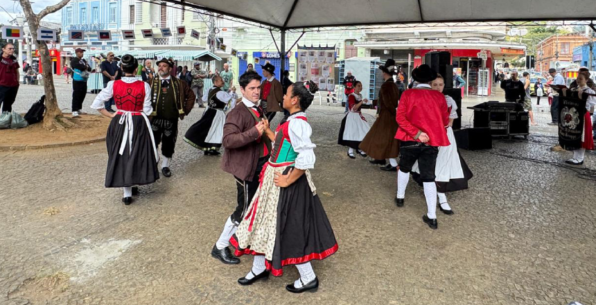 Portal de Not�cias PJF | V Feira da Diversidade Religiosa e V Feira Cultural dos Migrantes e Refugiados ser�o realizadas na Pra�a da Esta��o neste s�bado, 12 | SEDH - 8/9/2026