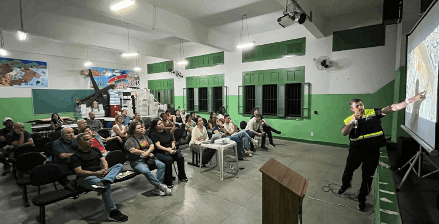 Portal de Not&iacute;cias PJF | Lideran�as comunit�rias se re�nem para discutir nova etapa das obras de drenagem do C�rrego S�o Pedro - EMCASA | 9/10/2026
