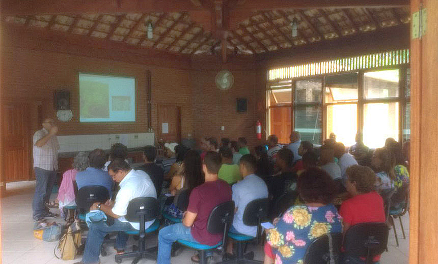 Portal de Notcias PJF | Parque da Lajinha recebe palestra sobre Sementes crioulas | SMA - 23/1/2018