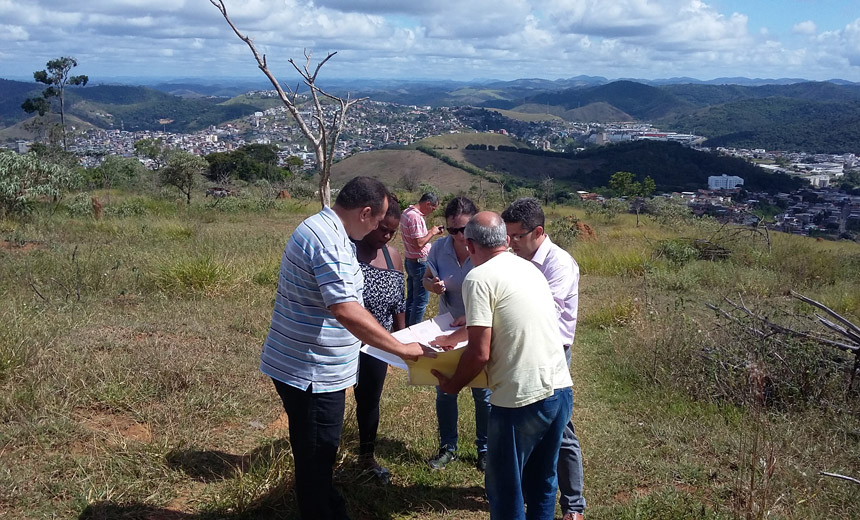 Portal de Notcias PJF | SMA e parceiros visitam local escolhido para implantao de Horta Comunitria | SMA - 24/2/2017
