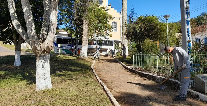 Portal de Not�cias PJF | Programa Boniteza da PJF atende oito pra�as do munic�pio nesta quinta-feira, 23 | EMPAV - 23/6/2022