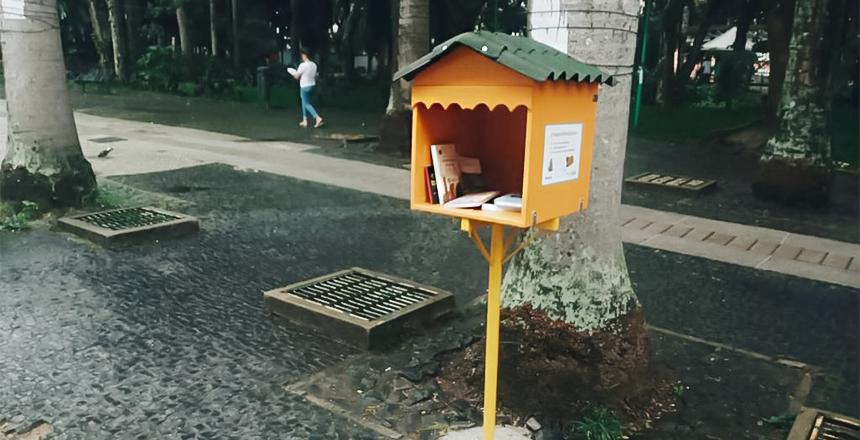 Portal de Not�cias PJF | Funalfa incentiva troca de livros com projeto no Parque Halfeld | FUNALFA - 28/12/2022